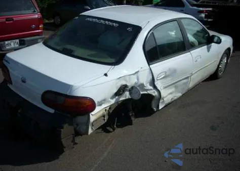 2001 Chevrolet Malibu z USA, uszkodzony, nr VIN 1G1ND52JX16189499